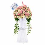 standing flower wedding